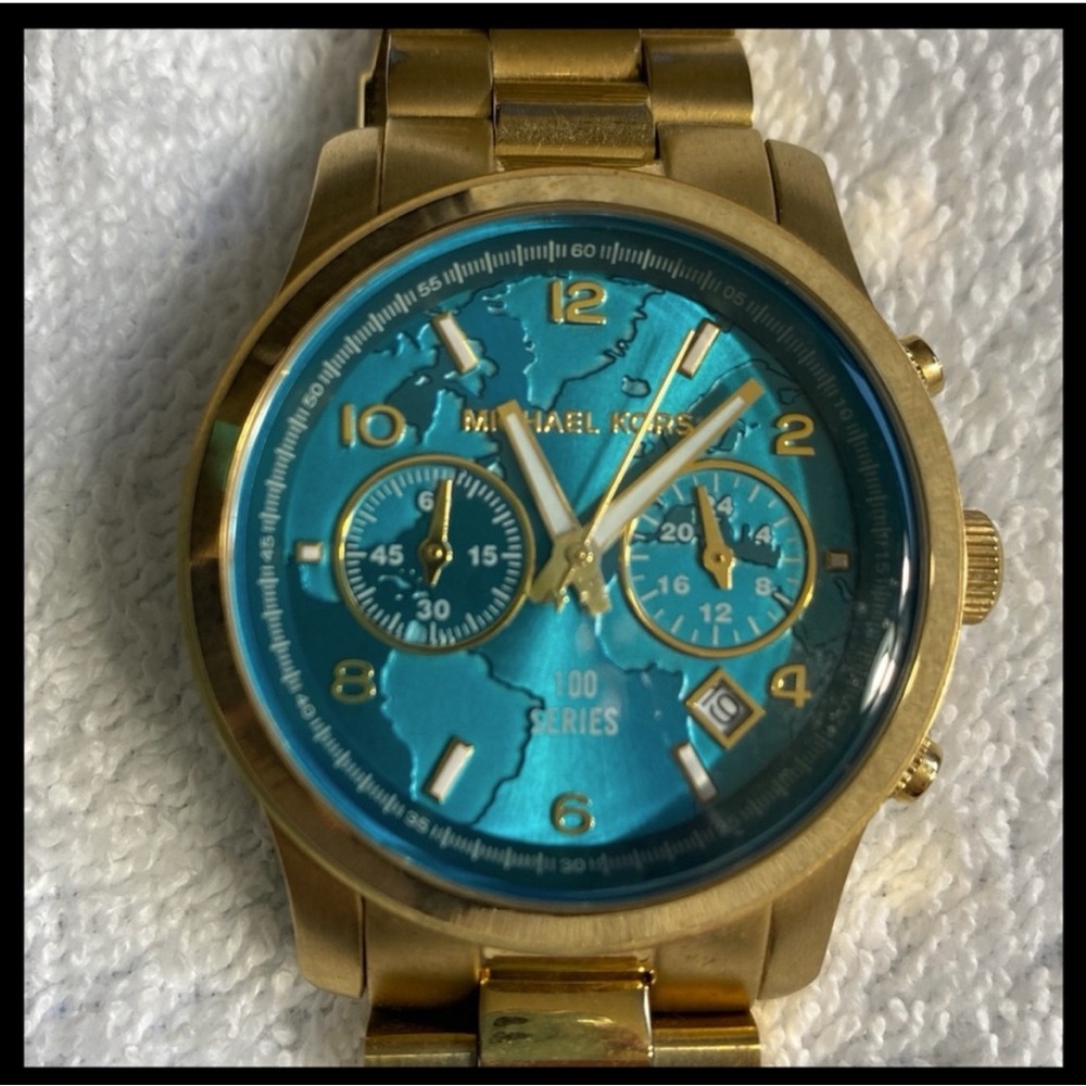 Michael Kors Limited Edition Stop World Hunger Watch